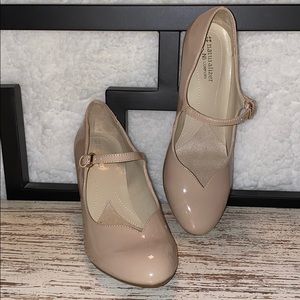 NWOB Naturalizer N5 Comfort in nude